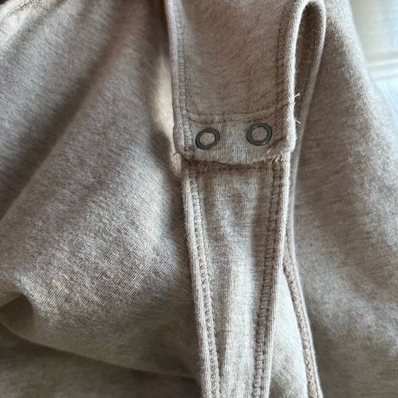 Abercrombie bodysuit size XL - Picture 4 of 6